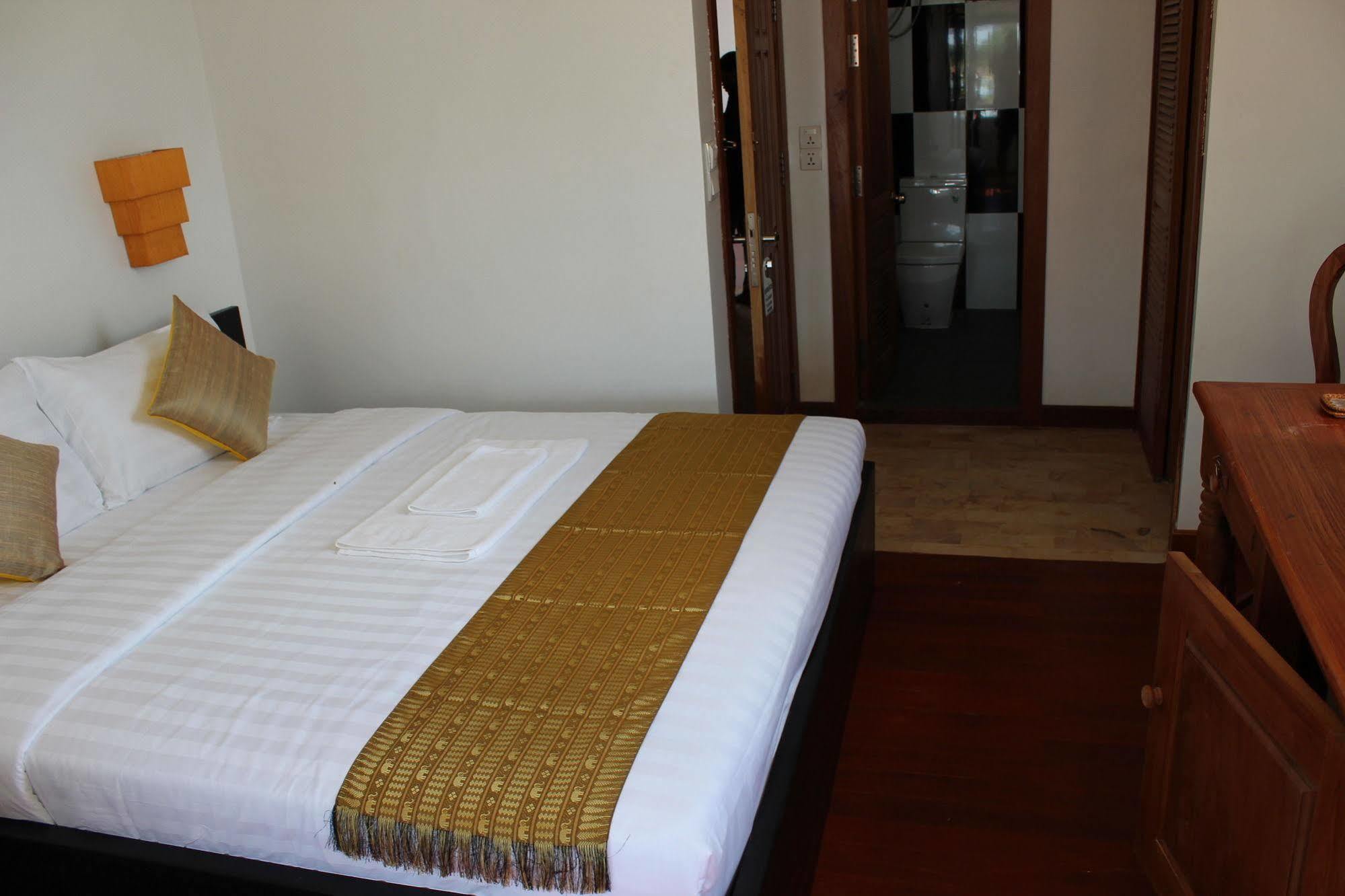 Baan Soksan Hotel Сием Реап Екстериор снимка